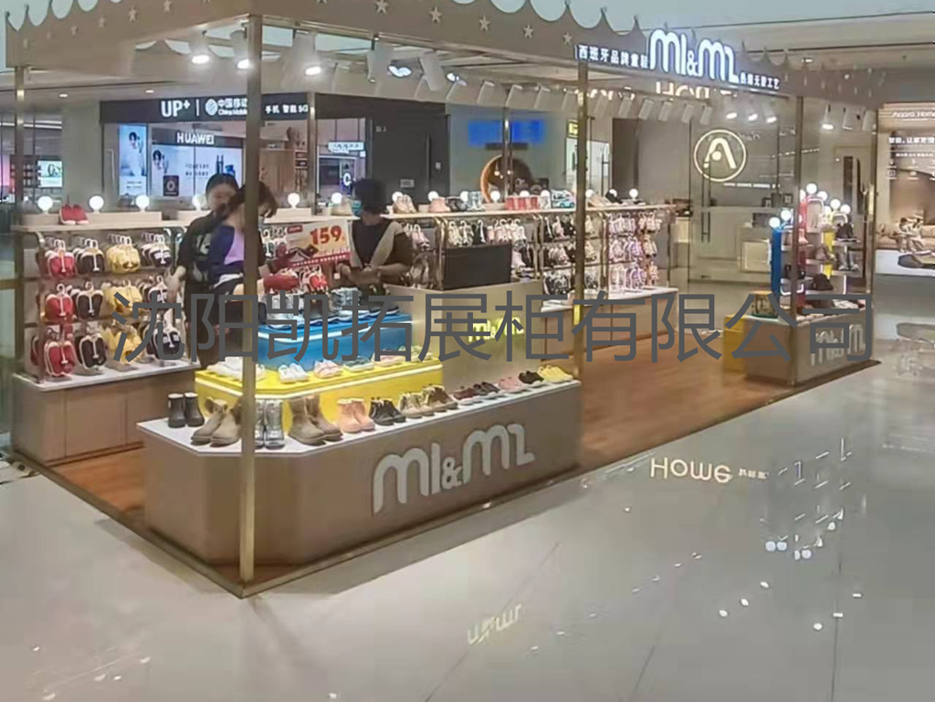 婴童用品展柜
